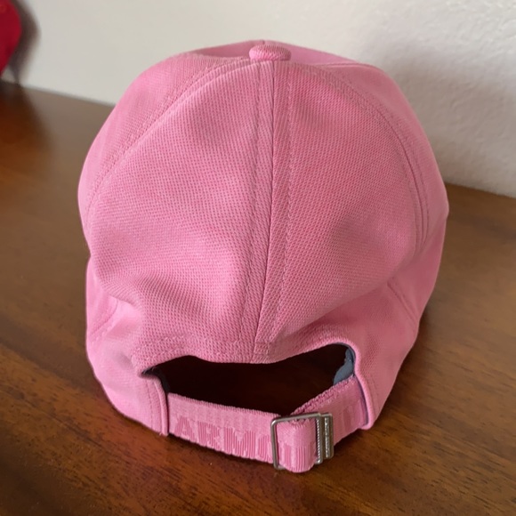 Women’s Under Armour Hat - Picture 3 of 6